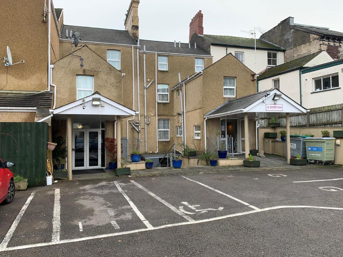 Hotel The Sleep Station Newport Esterno foto